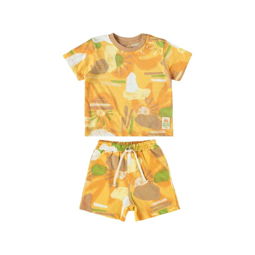 Conjunto camiseta e bermuda Up Baby