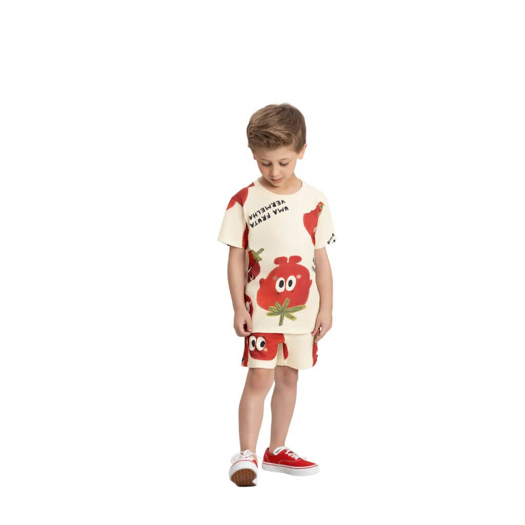 Conjunto camiseta em meia malha com viscose e bermuda em moletom sem felpa Três e Já